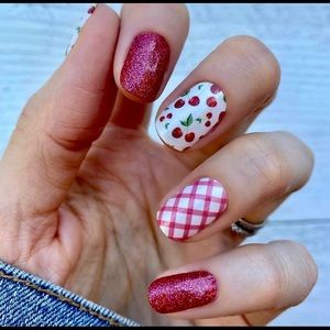 Color Street- Cherry-Picked